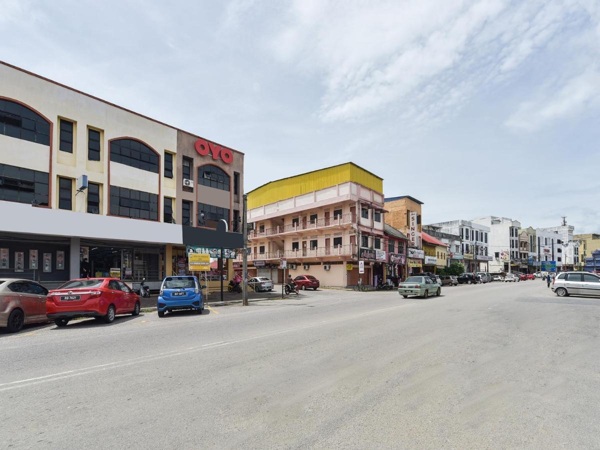 Oyo 44123 Hotel Al-Saif Kuala Kerai Exterior photo